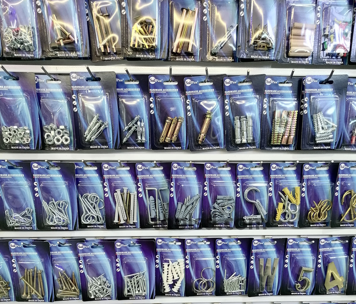 FH-032 Plastic Wall Plug Expansion Bolt Assortment Blister Pack | Wholesale Supplier
