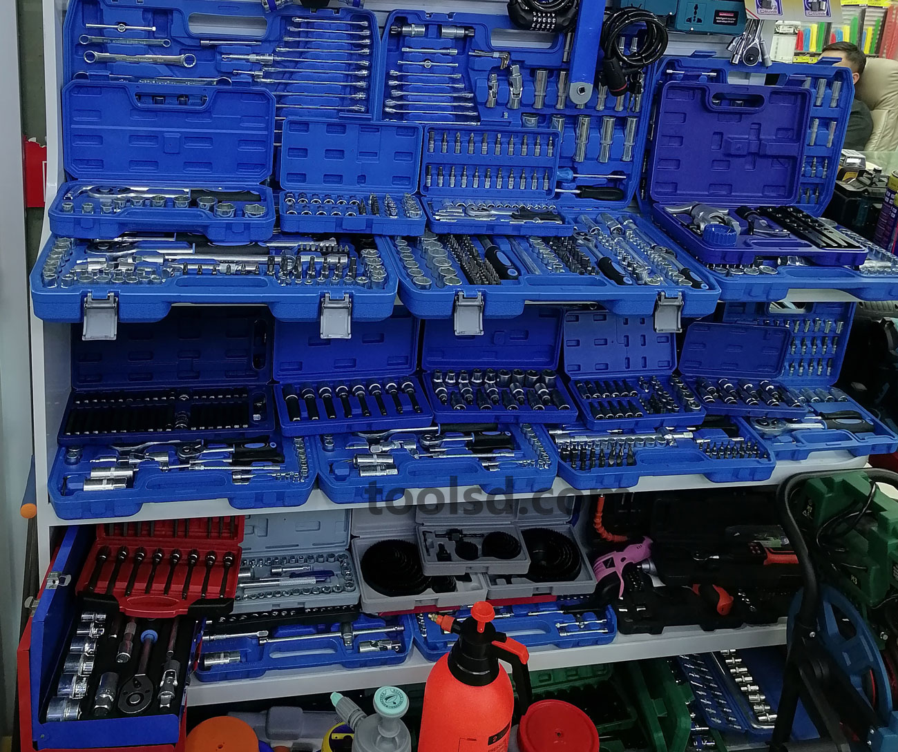 LD-108 Chrome Vanadium Socket Tool Box Set | Wholesale Supplier